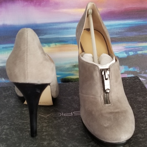 Via Spiga Gray Suede Heel - Picture 2 of 3